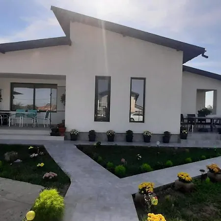 Casa Mozartino Costinesti